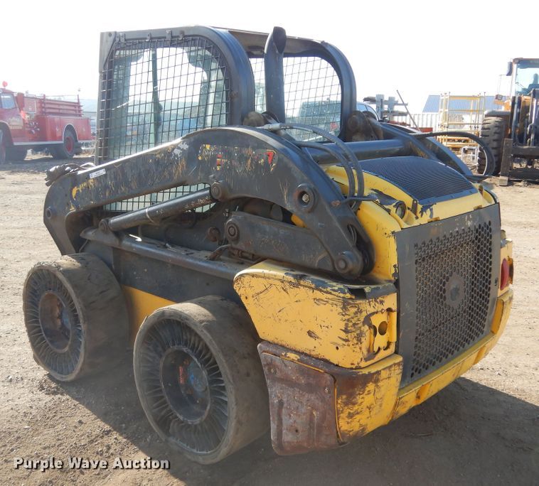 image for item MX9902 2013 New Holland L220  skid steer loader