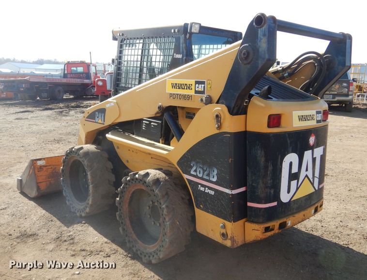 image for item MX9903 2005 Caterpillar 262B  skid steer loader