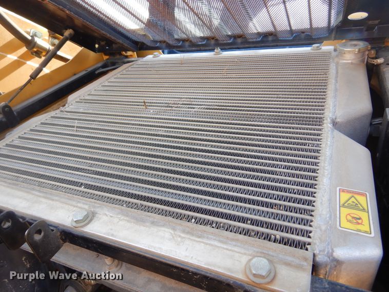 image for item MX9903 2005 Caterpillar 262B  skid steer loader