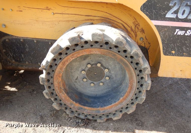 image for item MX9903 2005 Caterpillar 262B  skid steer loader