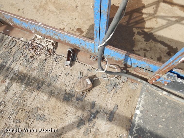 image for item MX9904 Up Right SL26-N  scissor lift