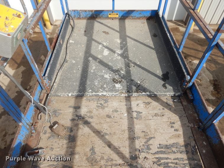 image for item MX9904 Up Right SL26-N  scissor lift