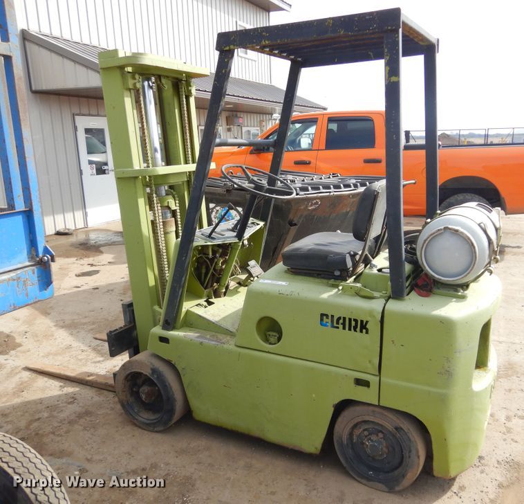 image for item MX9905 Clark C500-45  forklift