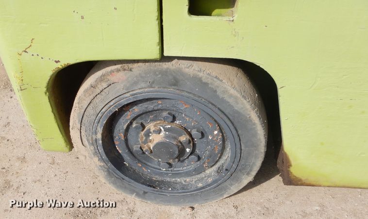 image for item MX9905 Clark C500-45  forklift