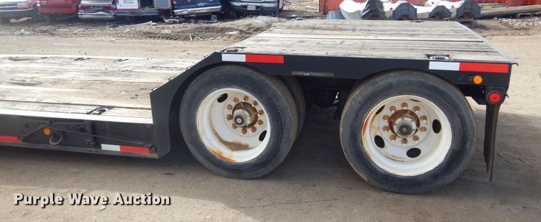 image for item MX9906 2001 Talbert TDW-30-SRG-TI  lowboy equipment trailer
