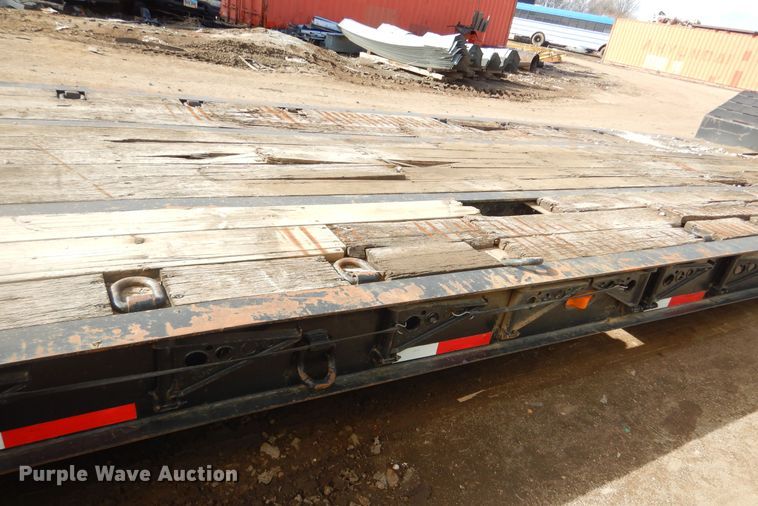 image for item MX9906 2001 Talbert TDW-30-SRG-TI  lowboy equipment trailer