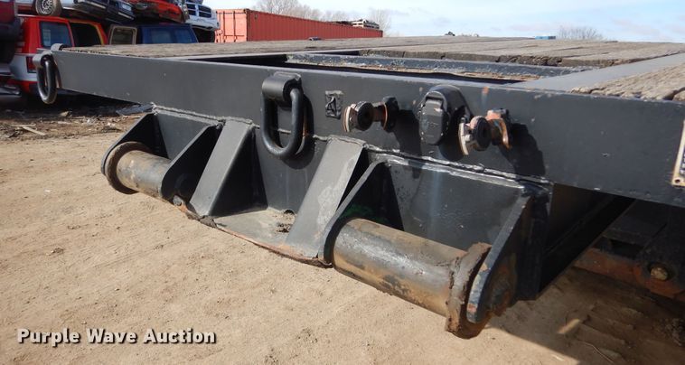 image for item MX9906 2001 Talbert TDW-30-SRG-TI  lowboy equipment trailer