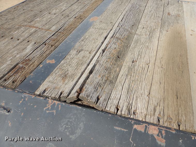 image for item MX9906 2001 Talbert TDW-30-SRG-TI  lowboy equipment trailer