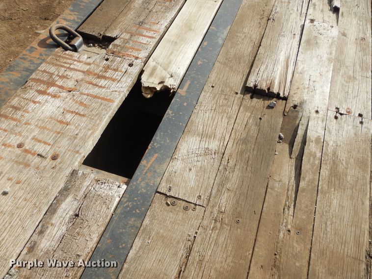 image for item MX9906 2001 Talbert TDW-30-SRG-TI  lowboy equipment trailer