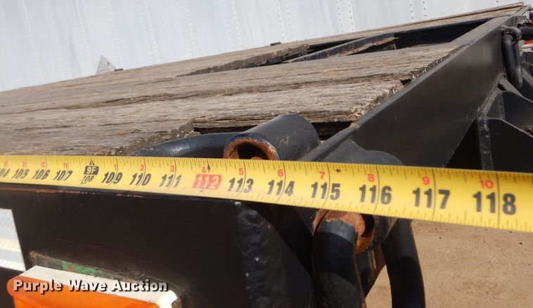 image for item MX9906 2001 Talbert TDW-30-SRG-TI  lowboy equipment trailer