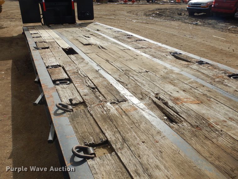 image for item MX9906 2001 Talbert TDW-30-SRG-TI  lowboy equipment trailer