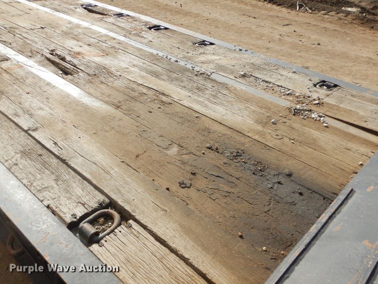 image for item MX9906 2001 Talbert TDW-30-SRG-TI  lowboy equipment trailer