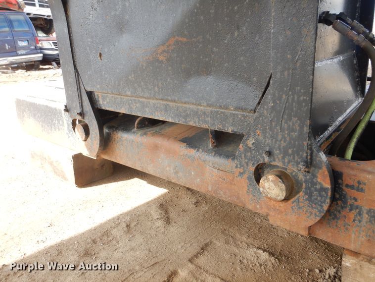 image for item MX9906 2001 Talbert TDW-30-SRG-TI  lowboy equipment trailer