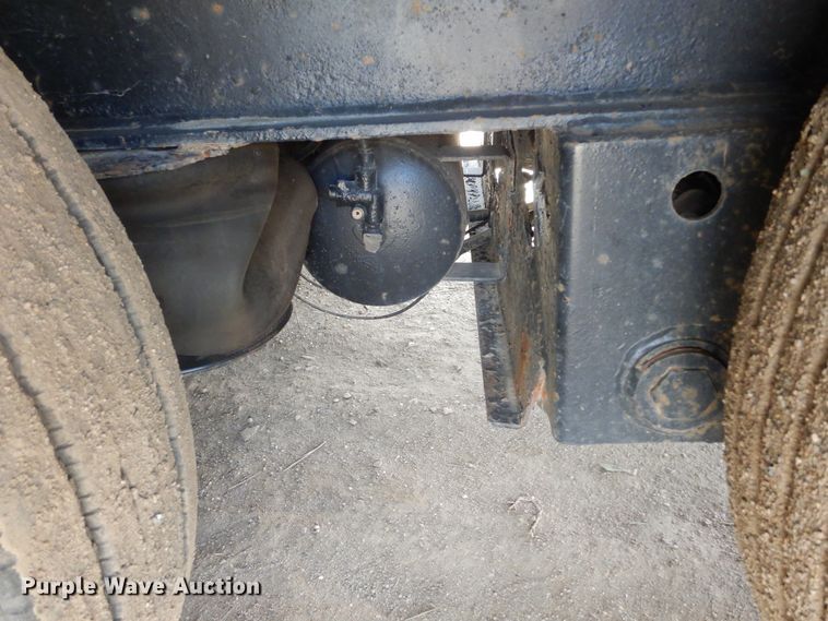 image for item MX9906 2001 Talbert TDW-30-SRG-TI  lowboy equipment trailer