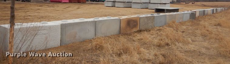 image for item MX9933 (50) concrete blocks