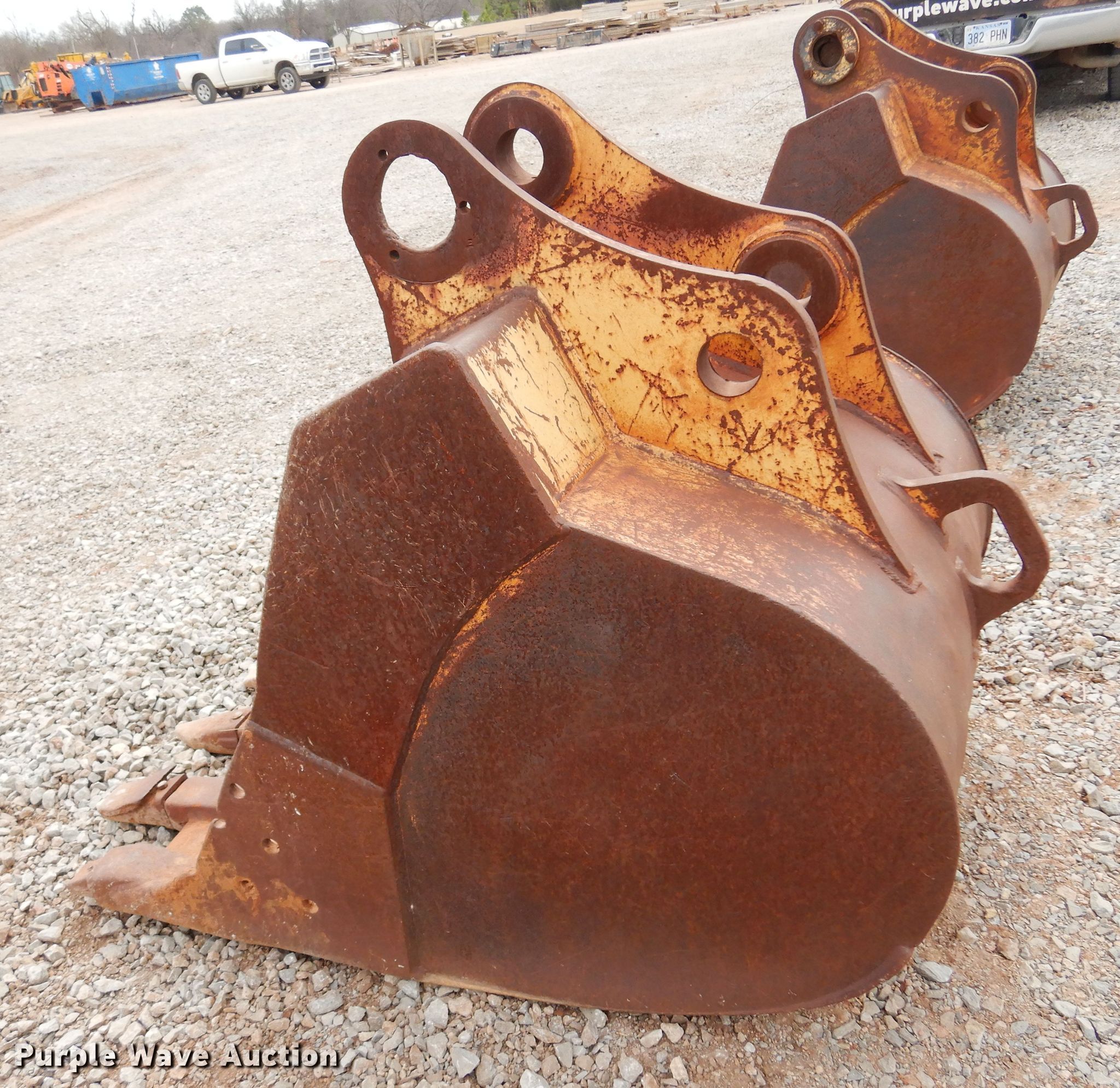 John Deere 41" W excavator bucket in Stillwater, OK Item DK4402 sold