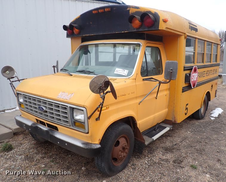 image for item DC4022 1987 Ford E350  school bus