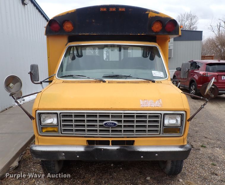 image for item DC4022 1987 Ford E350  school bus