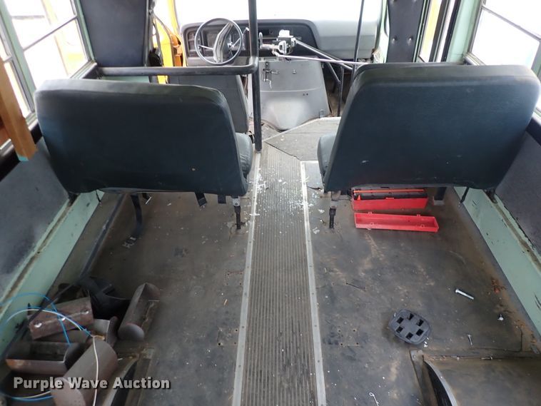 image for item DC4022 1987 Ford E350  school bus