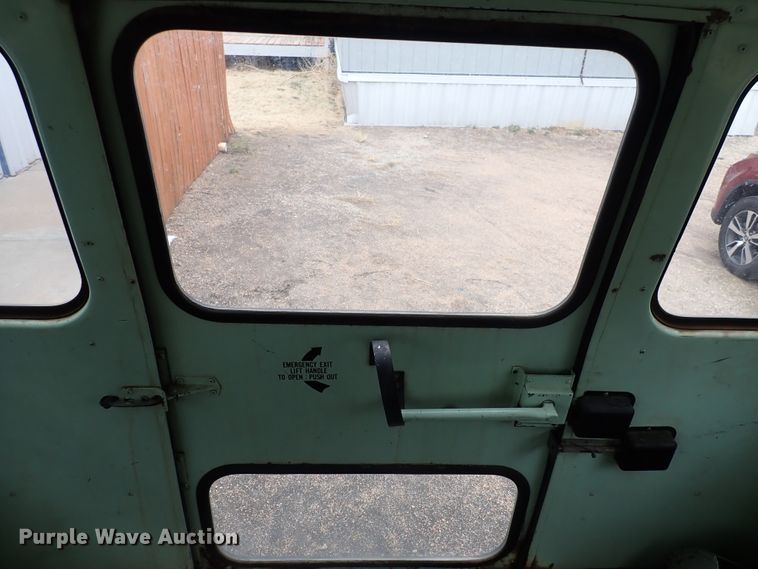 image for item DC4022 1987 Ford E350  school bus