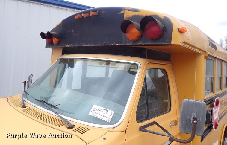 image for item DC4022 1987 Ford E350  school bus