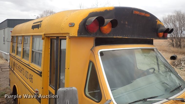 image for item DC4022 1987 Ford E350  school bus