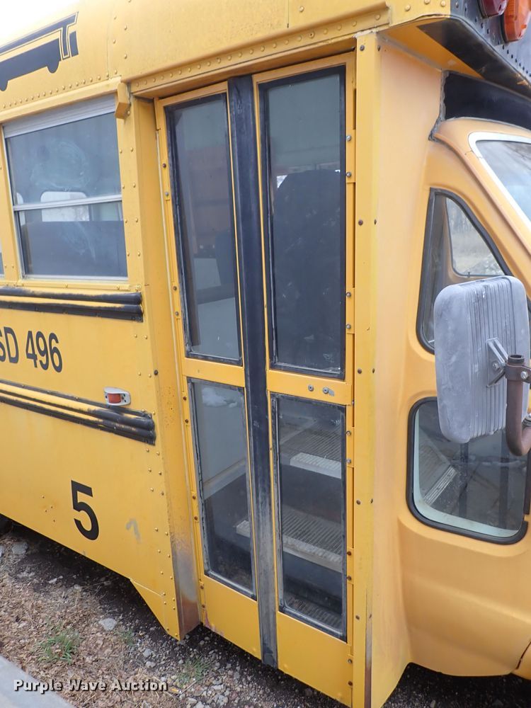 image for item DC4022 1987 Ford E350  school bus