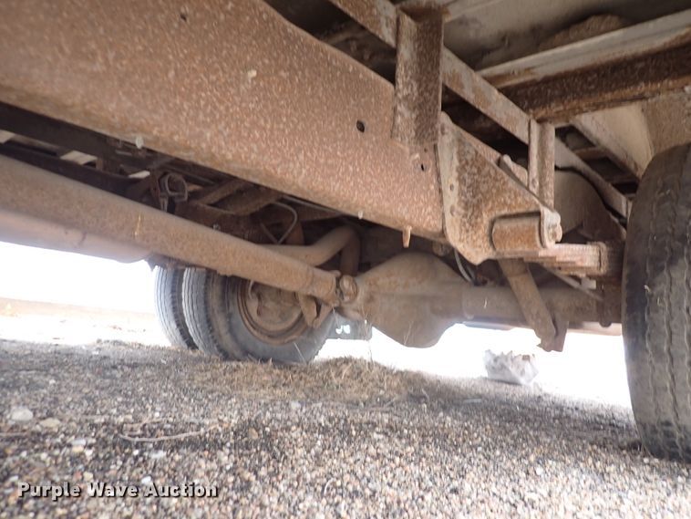 image for item DC4022 1987 Ford E350  school bus