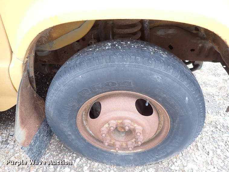 image for item DC4022 1987 Ford E350  school bus