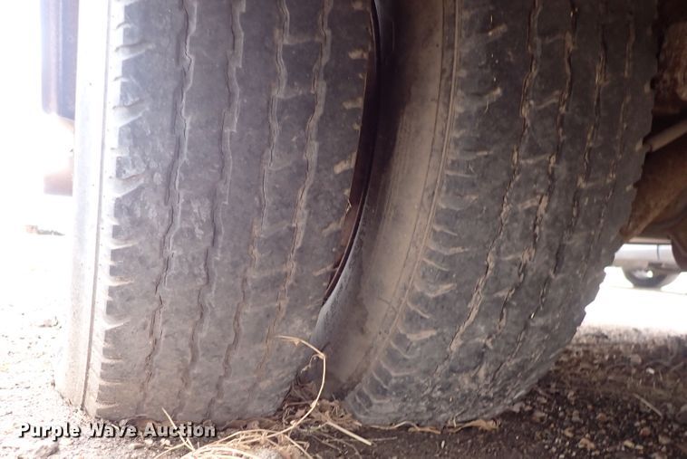 image for item DC4022 1987 Ford E350  school bus