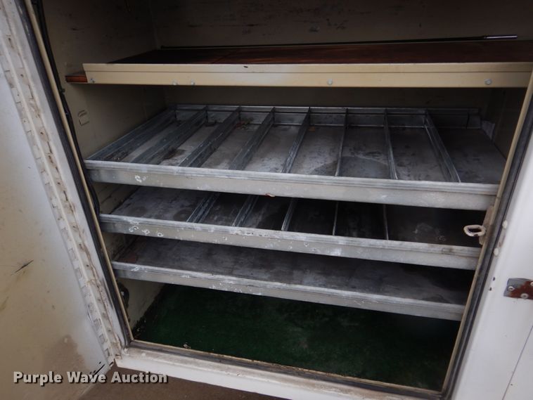 image for item DH8220 2002 Ford F550 Super Duty  bucket truck