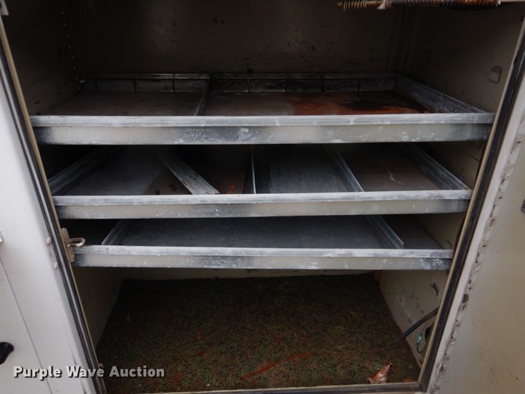 image for item DH8220 2002 Ford F550 Super Duty  bucket truck