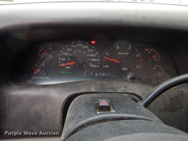 image for item DH8220 2002 Ford F550 Super Duty  bucket truck