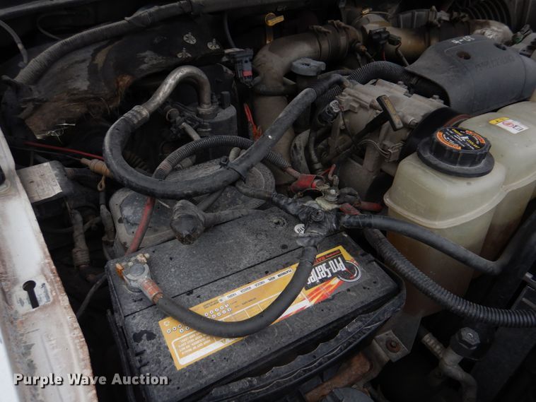 image for item DH8220 2002 Ford F550 Super Duty  bucket truck