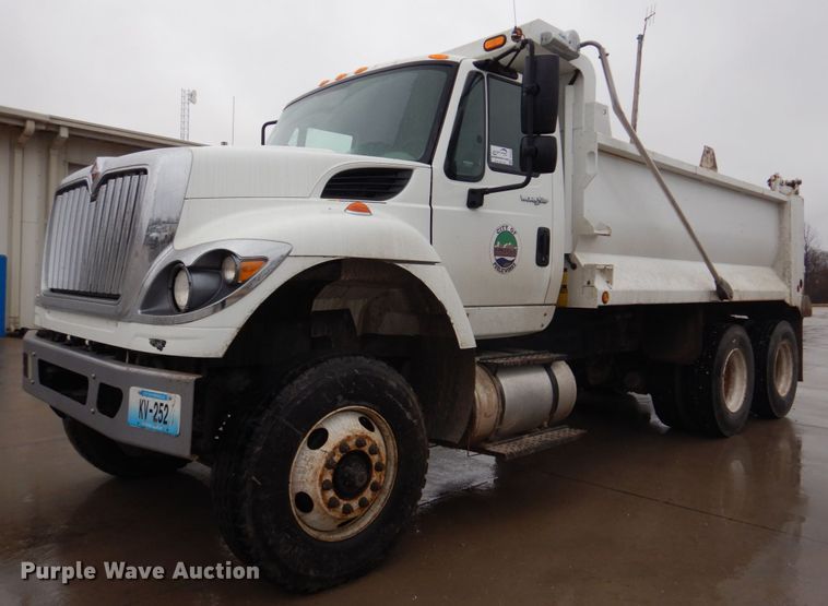 image for item DH8221 2014 International WorkStar 7500  dump truck