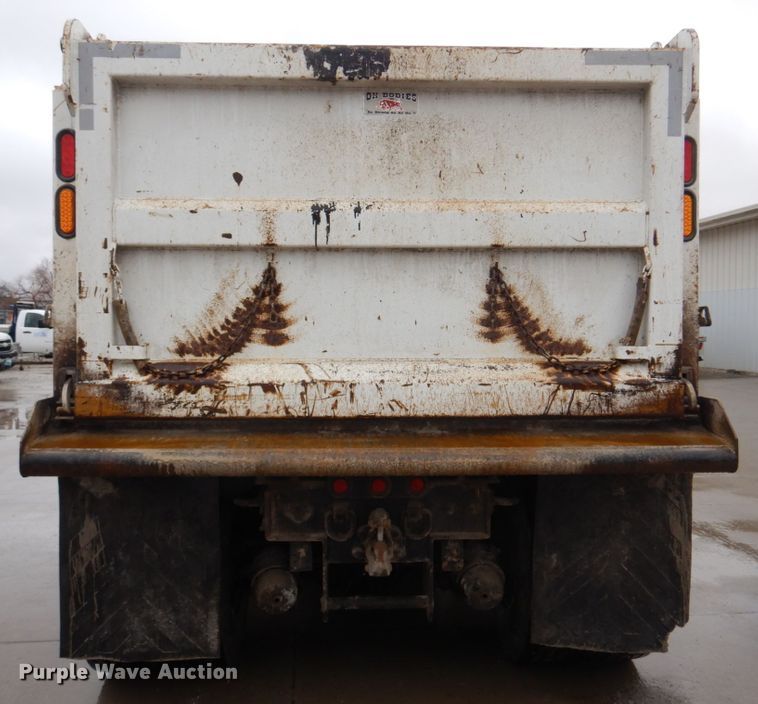 image for item DH8221 2014 International WorkStar 7500  dump truck