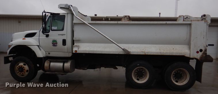 image for item DH8221 2014 International WorkStar 7500  dump truck