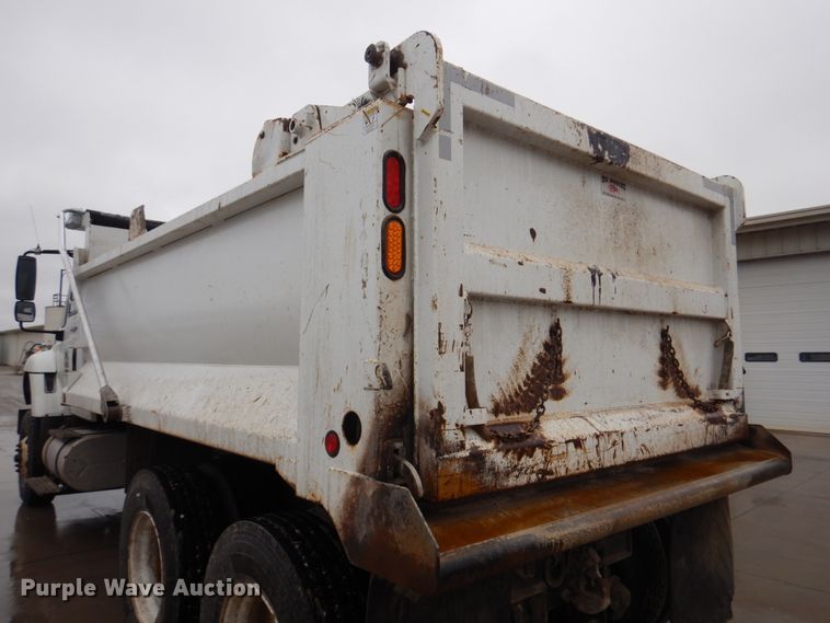 image for item DH8221 2014 International WorkStar 7500  dump truck