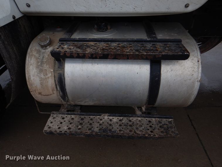 image for item DH8221 2014 International WorkStar 7500  dump truck