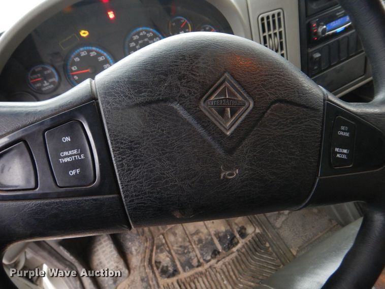 image for item DH8221 2014 International WorkStar 7500  dump truck