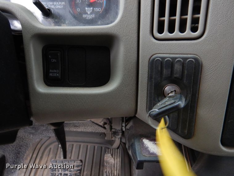 image for item DH8221 2014 International WorkStar 7500  dump truck