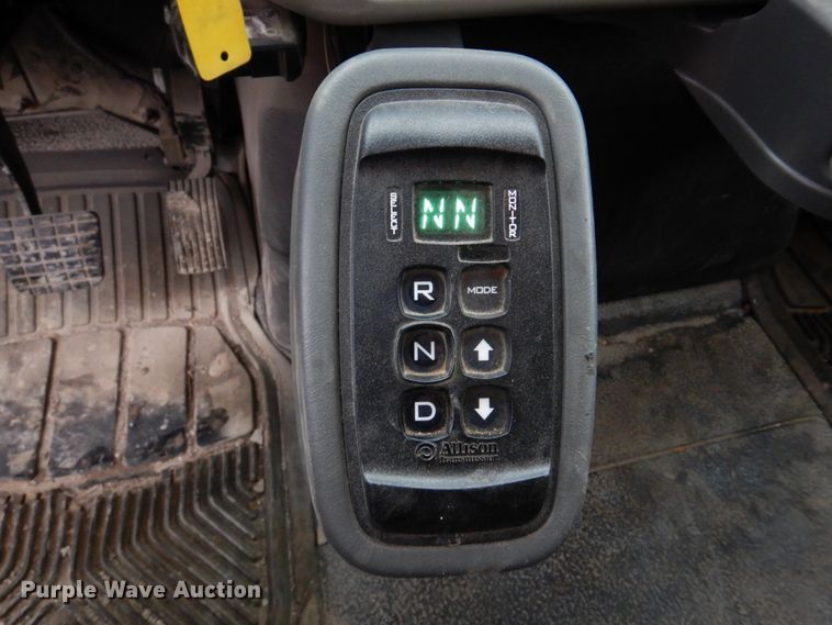 image for item DH8221 2014 International WorkStar 7500  dump truck