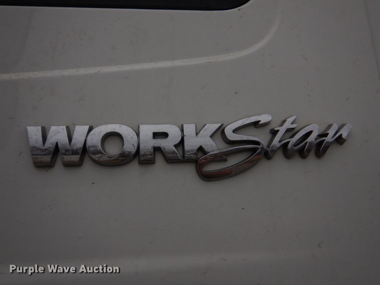 image for item DH8221 2014 International WorkStar 7500  dump truck