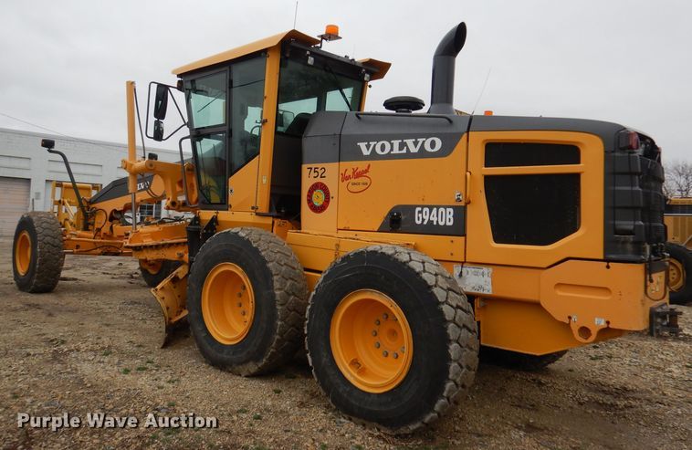 image for item DH8929 2013 Volvo G940B  motor grader