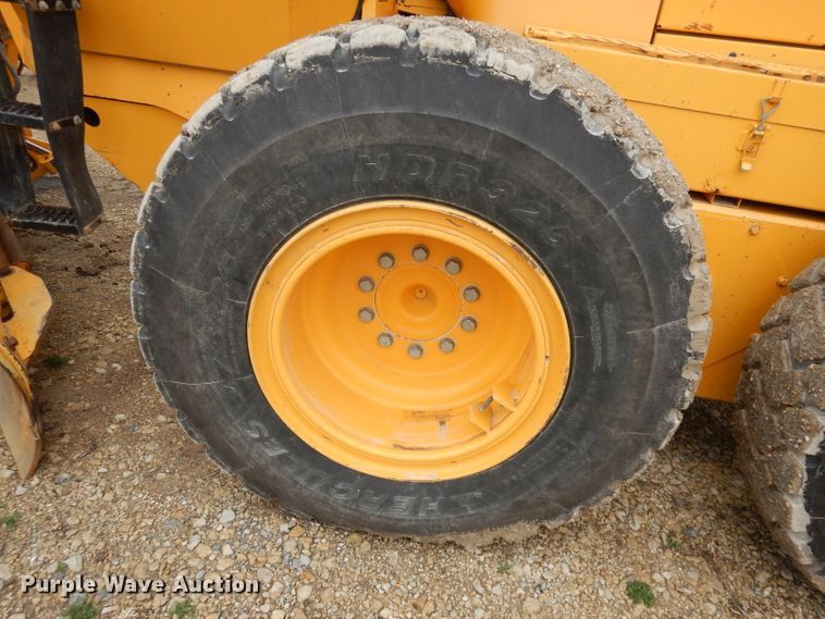 image for item DH8929 2013 Volvo G940B  motor grader