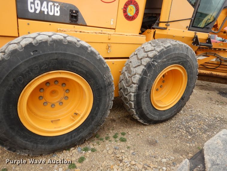 image for item DH8929 2013 Volvo G940B  motor grader