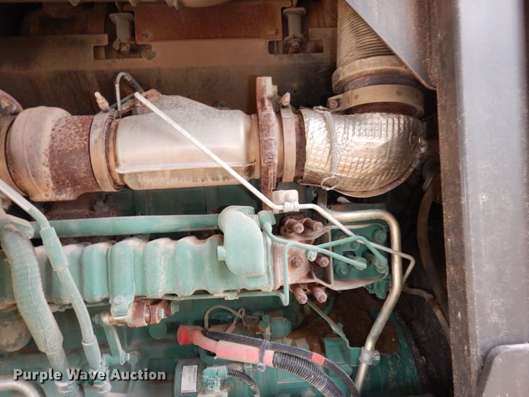 image for item DH8929 2013 Volvo G940B  motor grader
