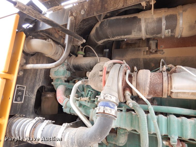 image for item DH8929 2013 Volvo G940B  motor grader