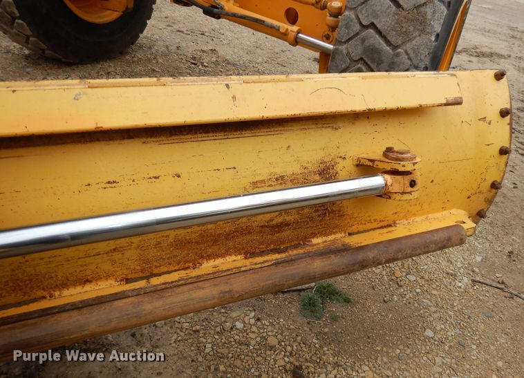 image for item DH8929 2013 Volvo G940B  motor grader