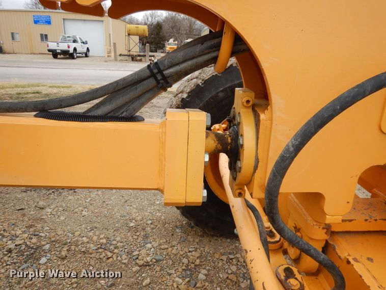 image for item DH8929 2013 Volvo G940B  motor grader